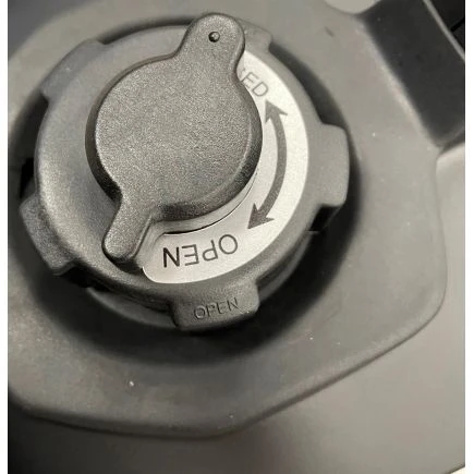 Autojack Petrol Generator Quiet Portable Suitcase Camping Inverter 1800W 8 Autojack Petrol Generator Quiet Portable Suitcase Camping Inverter 1800W - Image 8